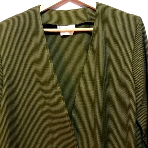 Vintage Olive Green Blazer - Picture 2 of 10